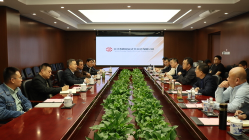 市住房城乡建设委党委委员、一级巡视员侯学钢一行光临尊龙凯时集团调研